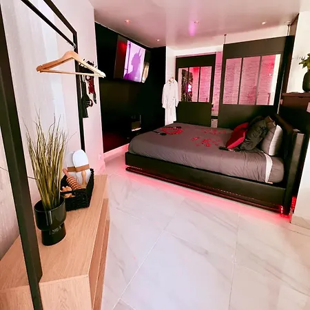 Dalikyda - Temptation - Jacuzzi & Private Cinema *