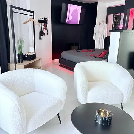 Apartment Dalikyda - Temptation - Jacuzzi & Private Cinema