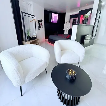 Apartment Dalikyda - Temptation - Jacuzzi & Private Cinema *